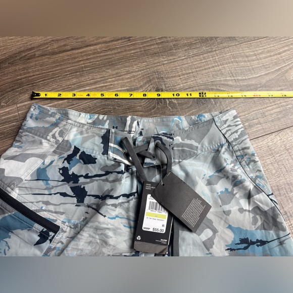 Under Armour Men's Camo Shorts - Gray and Blue NWT UPF 40 NWT - Picture 6 of 8